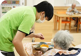 利用者様との会話を重視するスタッフ
